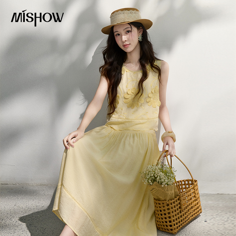 MISHOW French Floral Embroider - Embroidery Blouse 评论和价格