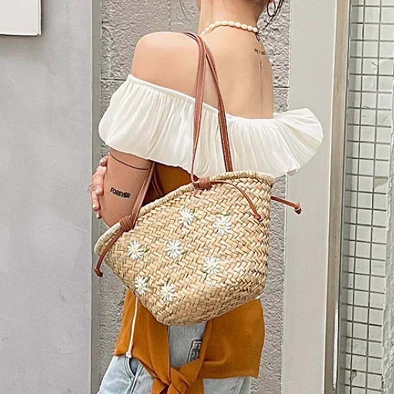 Casual Natural Straw Shoulder  - Embroidery Bali 评论和价格