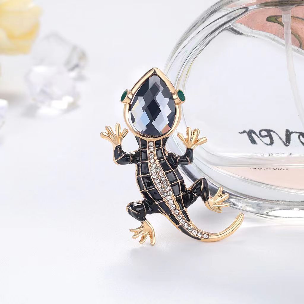 Diamond studded glass gecko br - Embroidery Fish 评论和价格