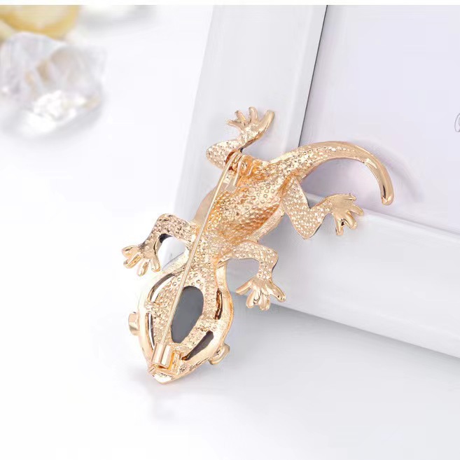 Diamond studded glass gecko br - Embroidery Fish 评论和价格