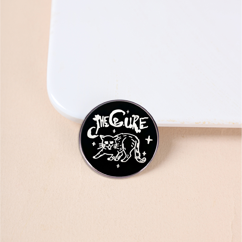 New The Cure Rock Band Brooch  - Embroidery Initials 评论和价格