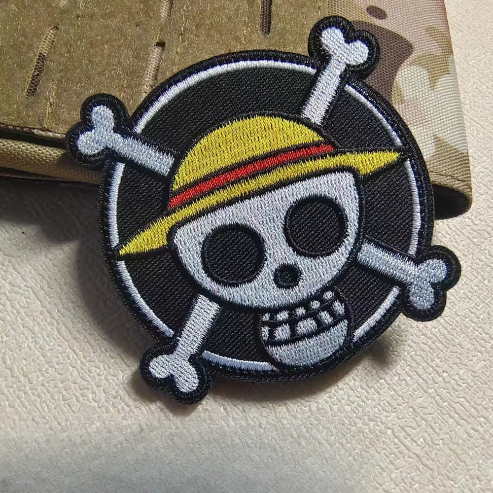 One Piece Badg Cartoon sleeve  - Embroidery Patches 评论和价格