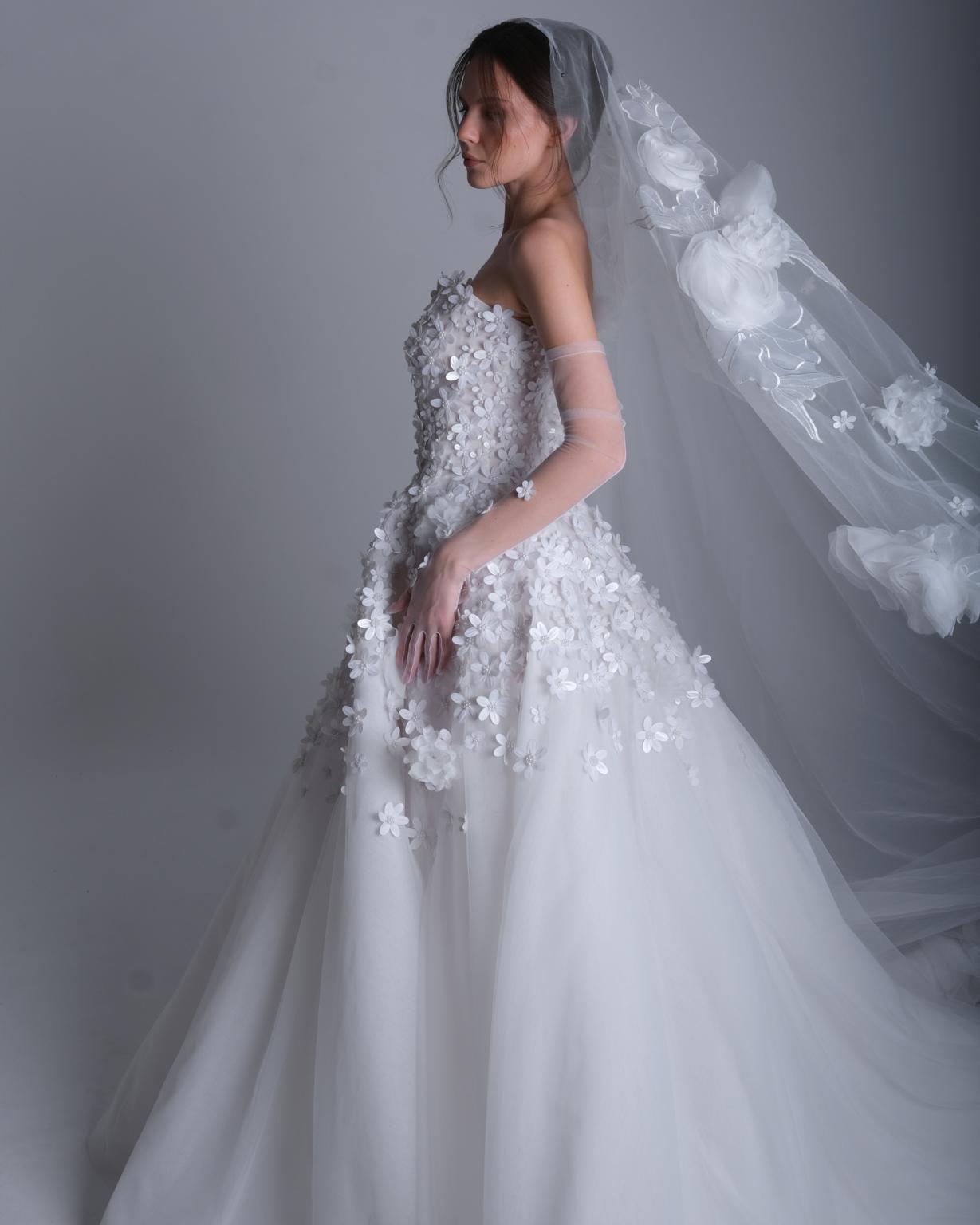 LumiGown 2026 Strapless 3D Flo - Embroidery Veil 评论和价格