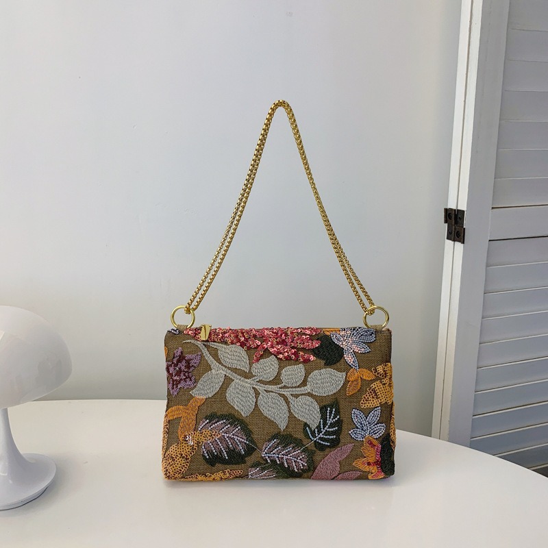 Sequins Embroidery Clutch Bag  - Embroidery Bali 评论和价格