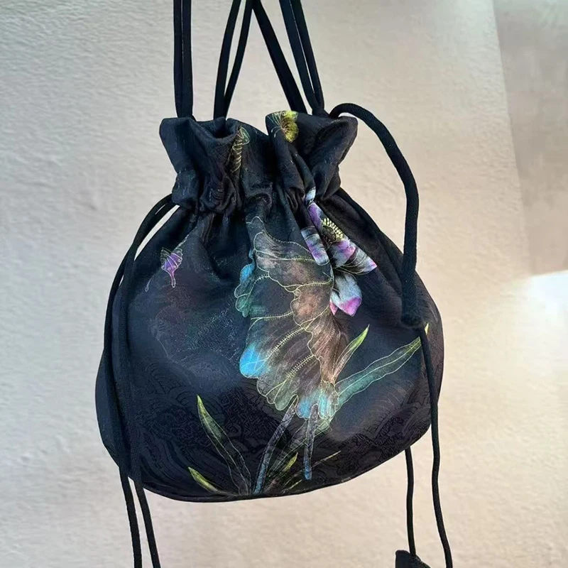 Silk Fragrant Cloud Yarn Draws - Embroidery Wallet 评论和价格