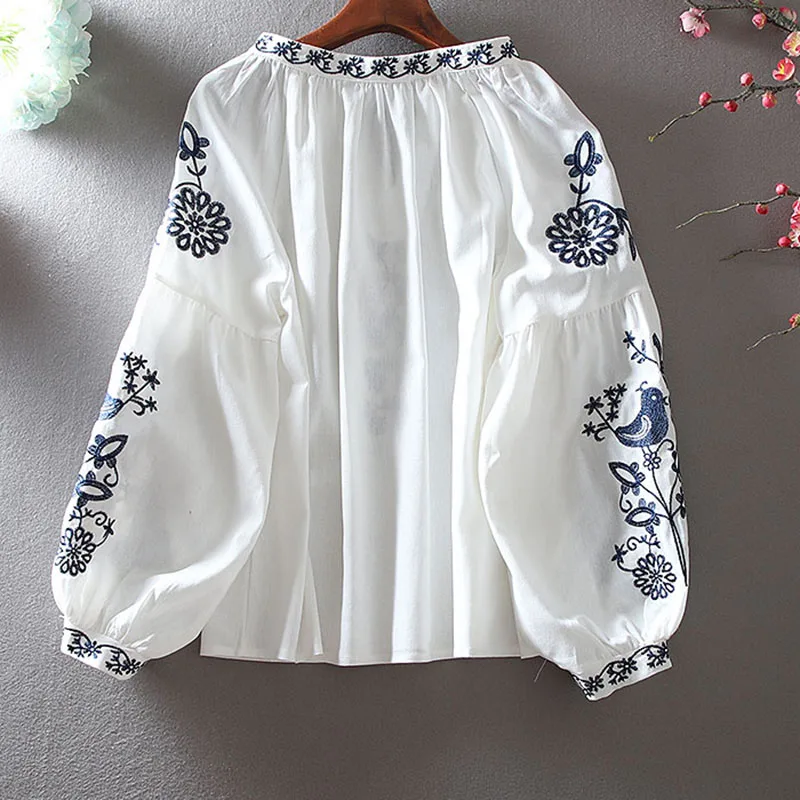 2026 Women's Retro Blouse Nati - Embroidery Blouse 评论和价格