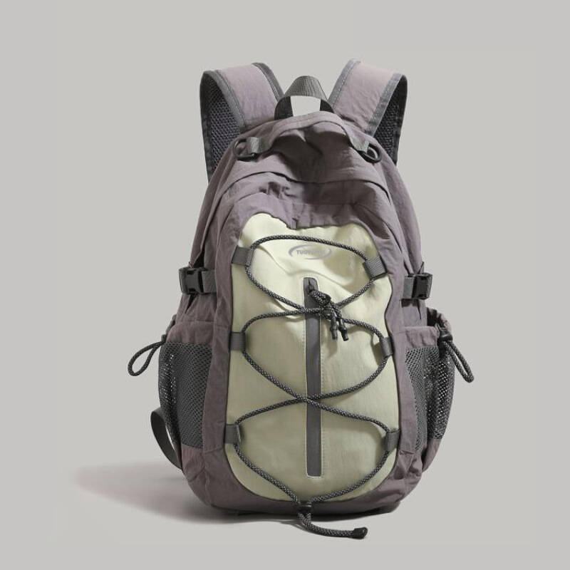 Small Outdoor Travel Backpack  - Embroidery Frame 评论和价格